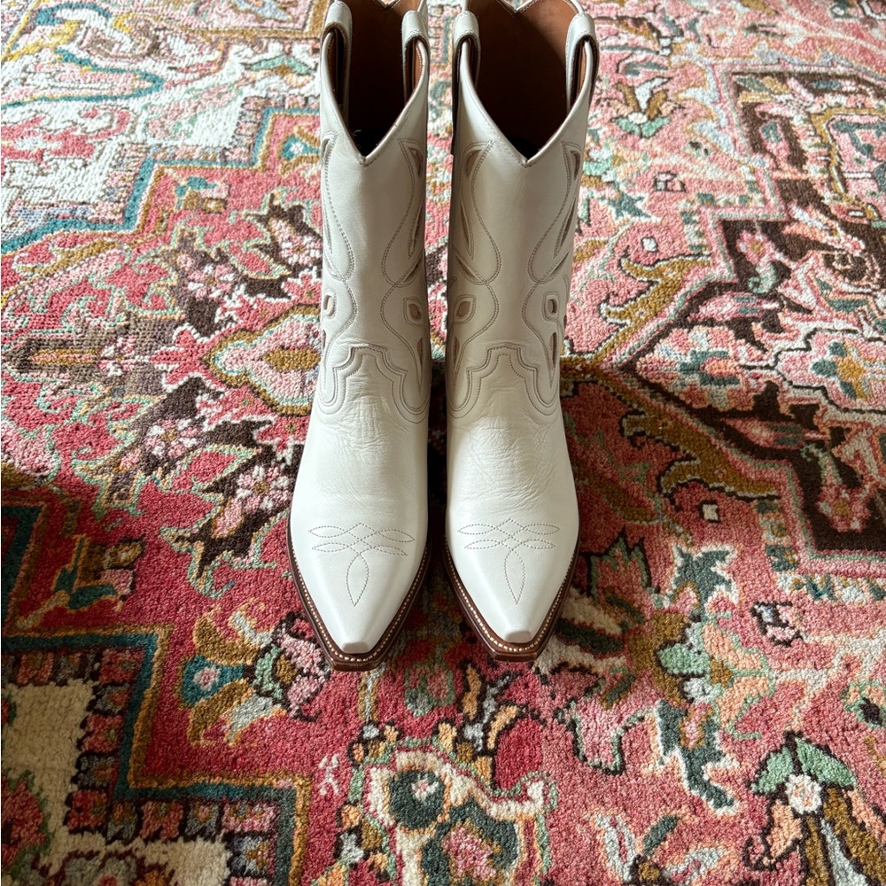 Chic Cream Heeled Boots for Women